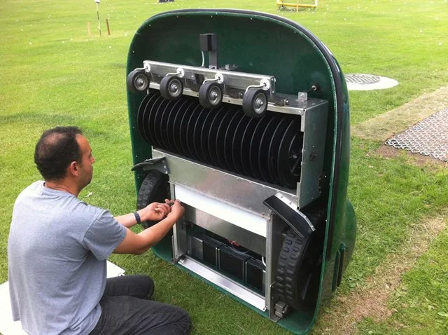 The Ball Picker is said to be capable of detecting areas of the range with high ball density, working in near silence as it uses polyethylene disks to scoop around 300 in each cycle
