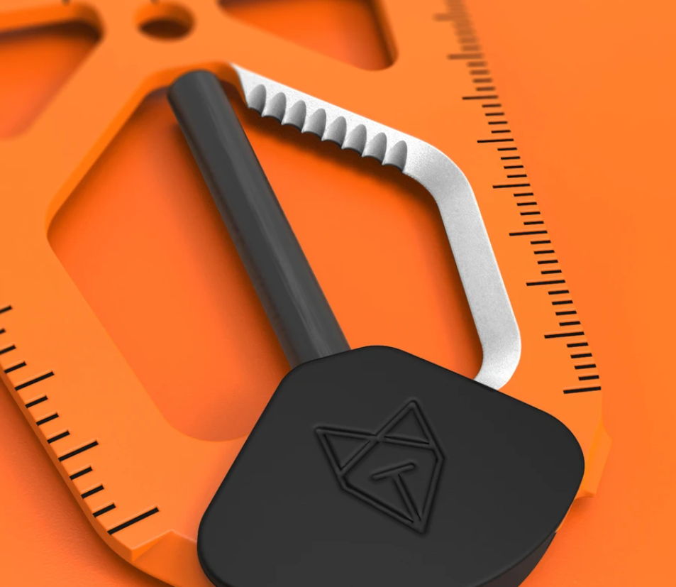 Built into the M.020 tool is a ferrocerium striker rod that can be removed from the body for fire-starting purposes