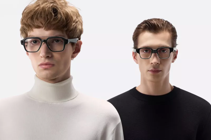 7 Editor-Approved Wearable Trends | Who What Wear Wearables clothing brand