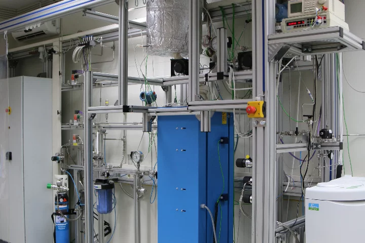 An experimental reactor has been designed by researchers that's capable of separating methane into components of hydrogen and carbon, without releasing CO2