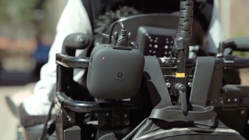 One charge of the Tecla-e's battery should be good for a claimed 48 hours of continuous use