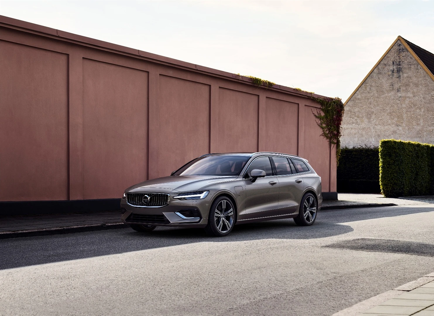 The V60 definitely benefits with the update to Volvo's more modern design language