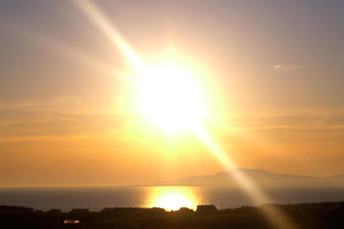 A new discovery by U-M researchers could see energy from the sun harnessed without solar cells (Image: dingbat2005 via Flickr)