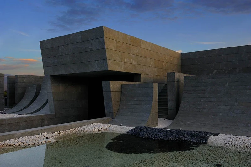 "1001 Nights" private dwelling by architects A-Cero