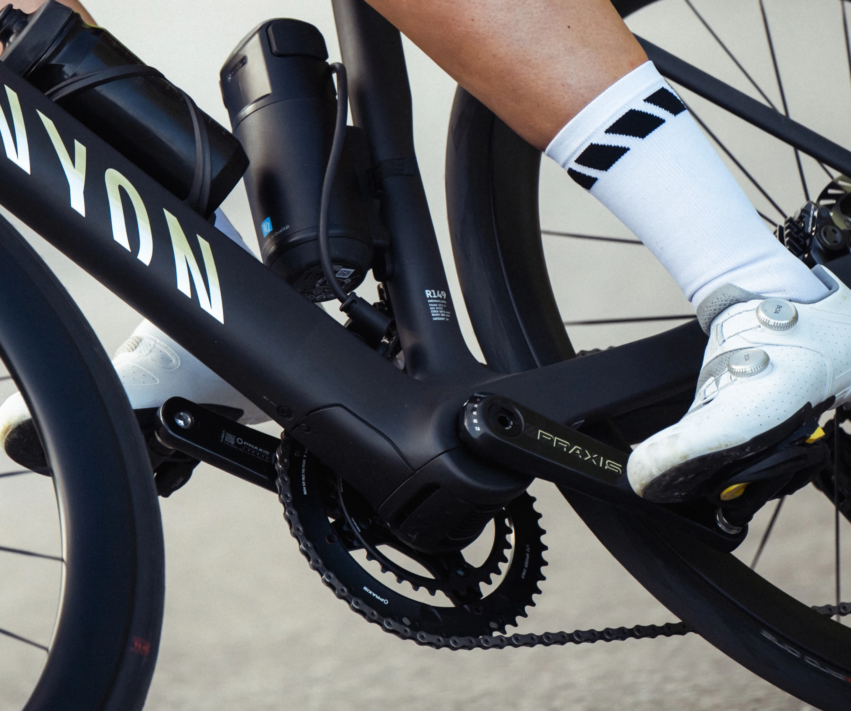 Close up of the bottom bracket with integrated TQ HPR40