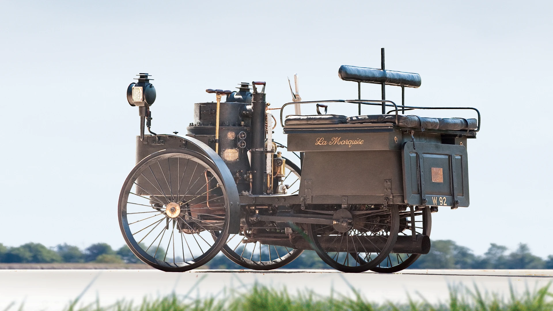 1884 De Dion Bouton et Trepardoux Dos-a-Dos Steam Runabout