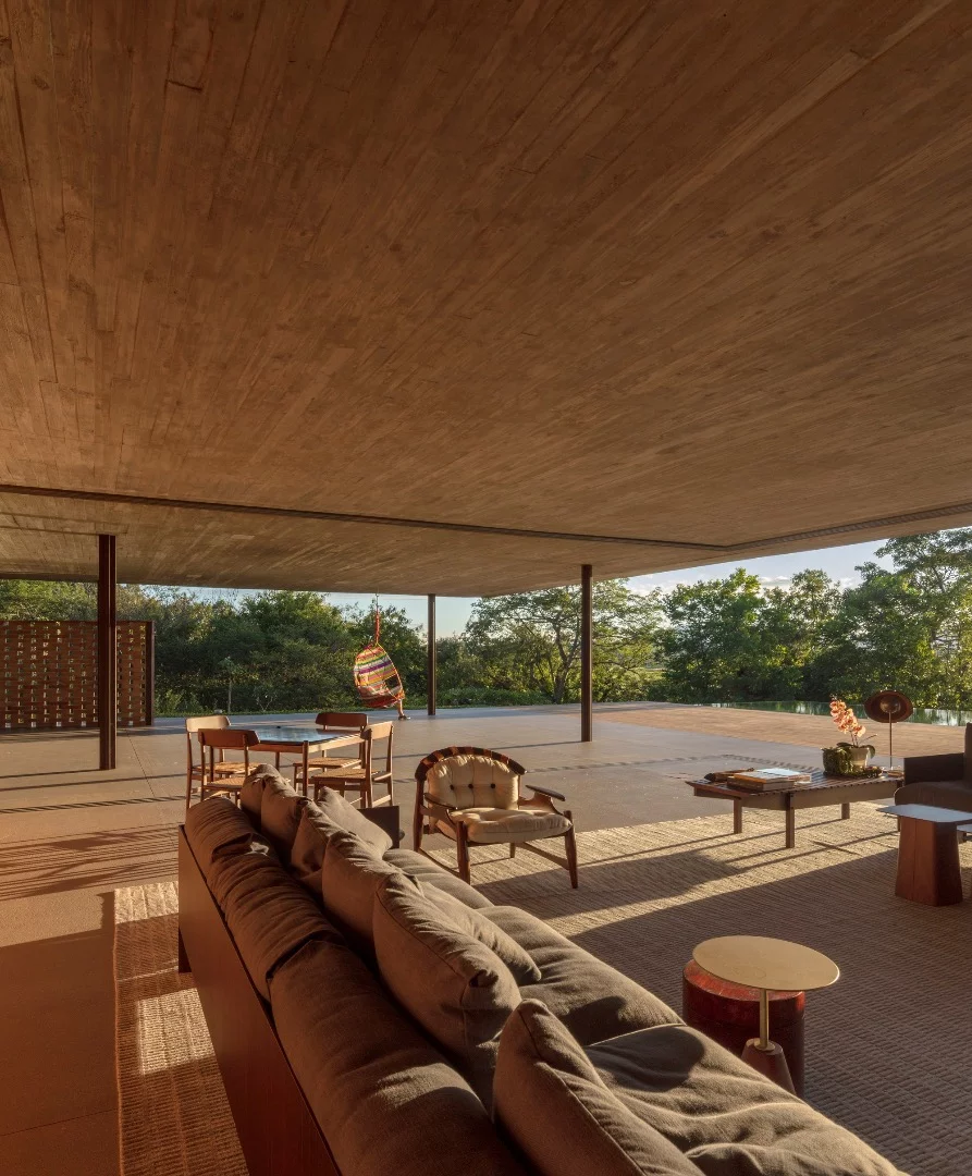 Planar House measures 1,000 sq m (10,760 sq ft)