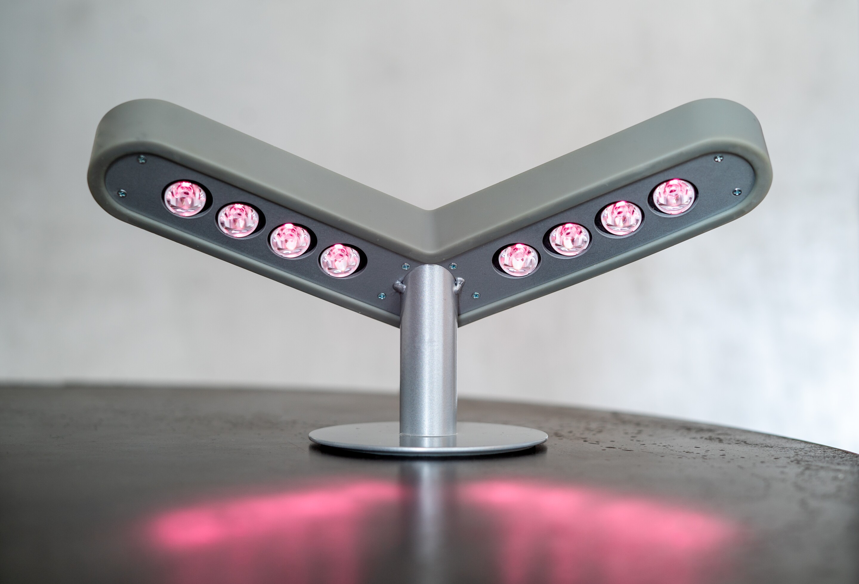 Desktop hand warmer uses focused IR LEDs to beat the chill