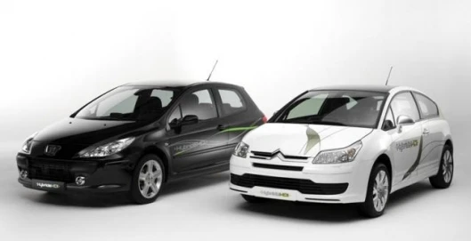 The Peugeot 307 C4 Hybride HDi and the Citroen C4 Hybride HDi