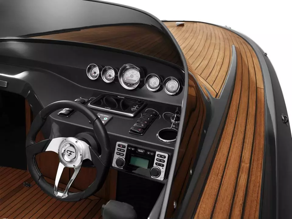 At the helm of the 858