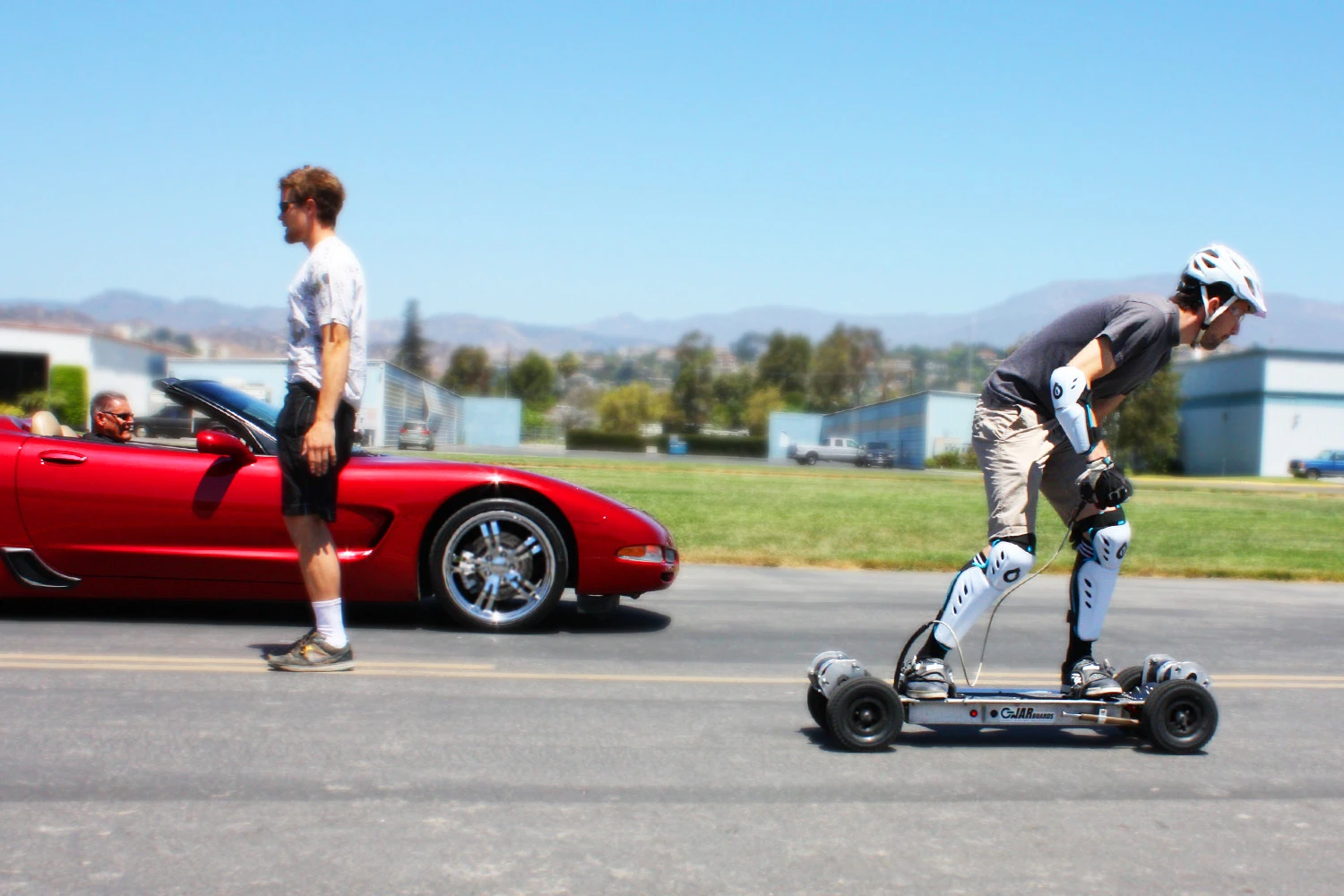 The race showed-off the Trail Rider’s ability to go from 0 to 28 mph (45 km/h) in under two seconds