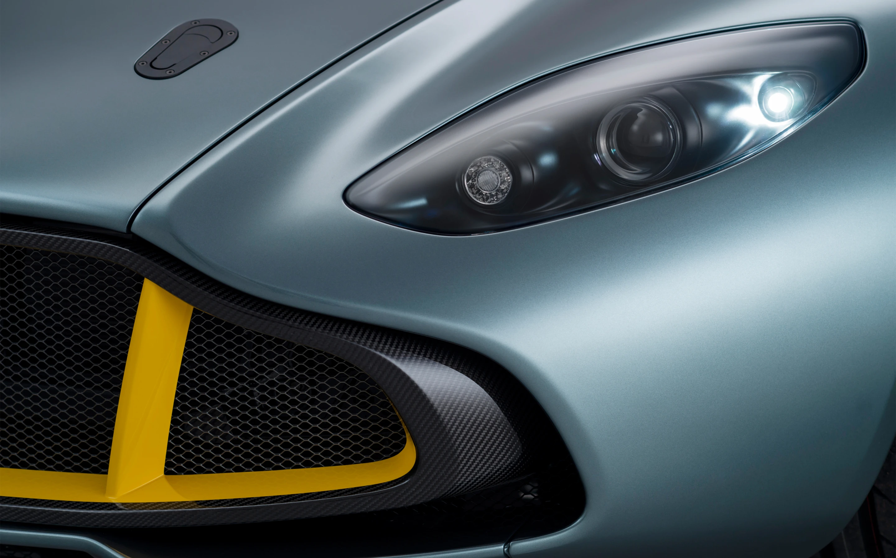 CC100 concept employs key design aspects from the DB9 and Vantage series