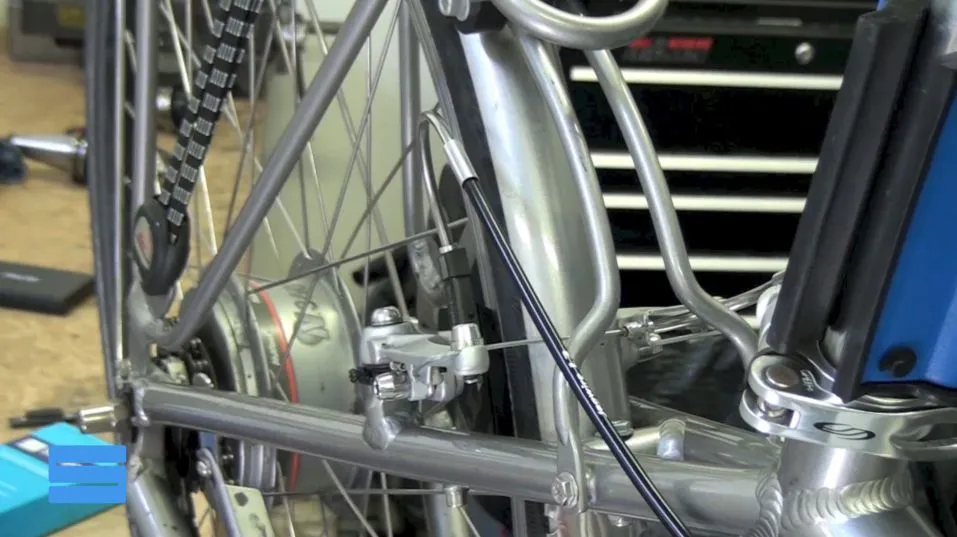 Slidepad uses the rear brake to activate the front brake