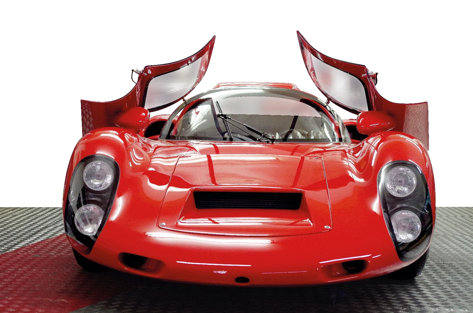 The gas Evex 910 is the lighter of the new 910s, weighing just 1,764 lb