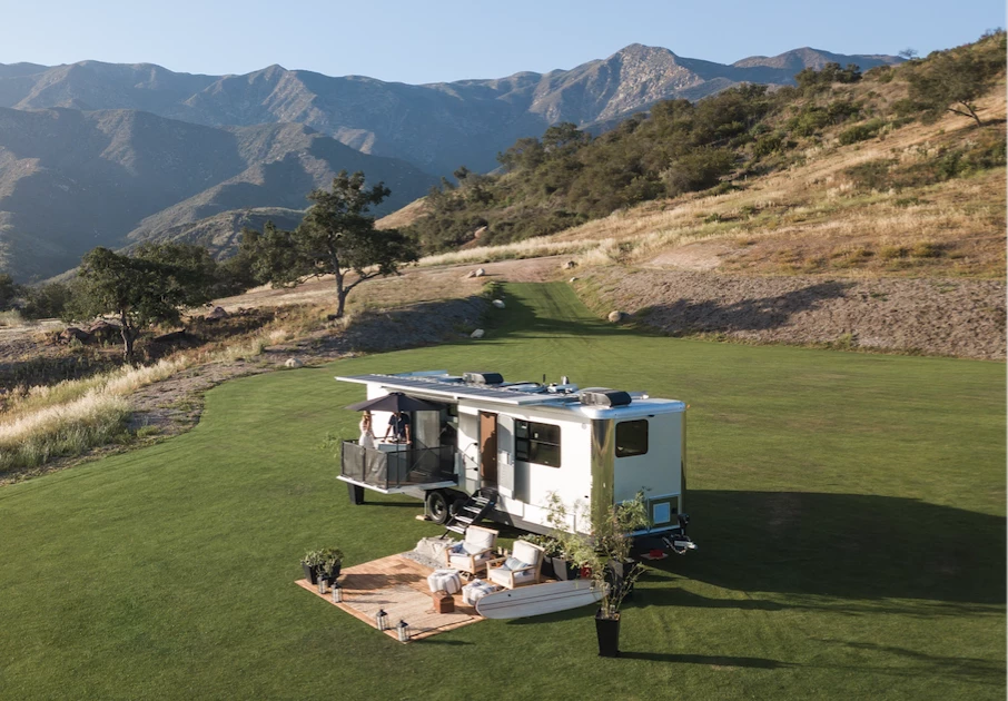 The Living Vehicle welcomes a new Apple-powered Creative Studio