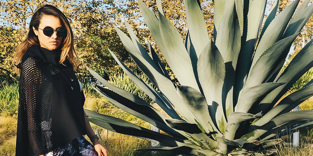 The versatile unisex CôVALENCE Cloak has four different styling options for easy adaptation to rapidly changing temperature conditions