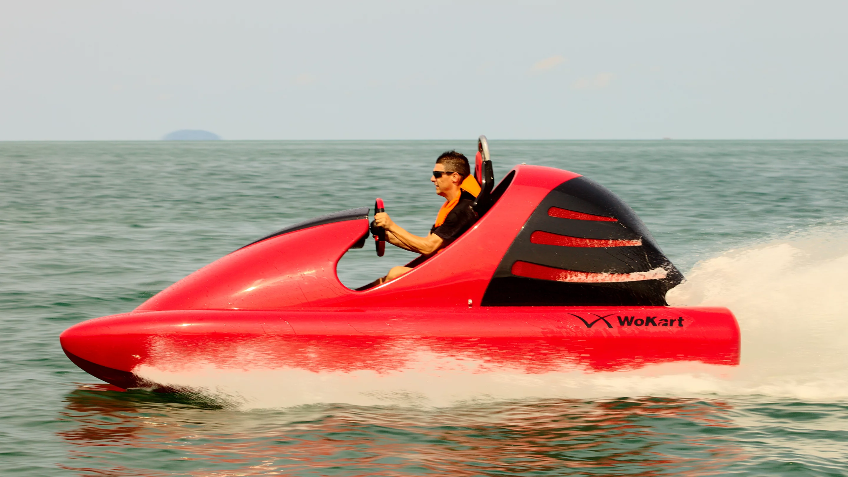 The Wokart has a top speed of 40+ knots (75 km/h) (Photo: Wokart)
