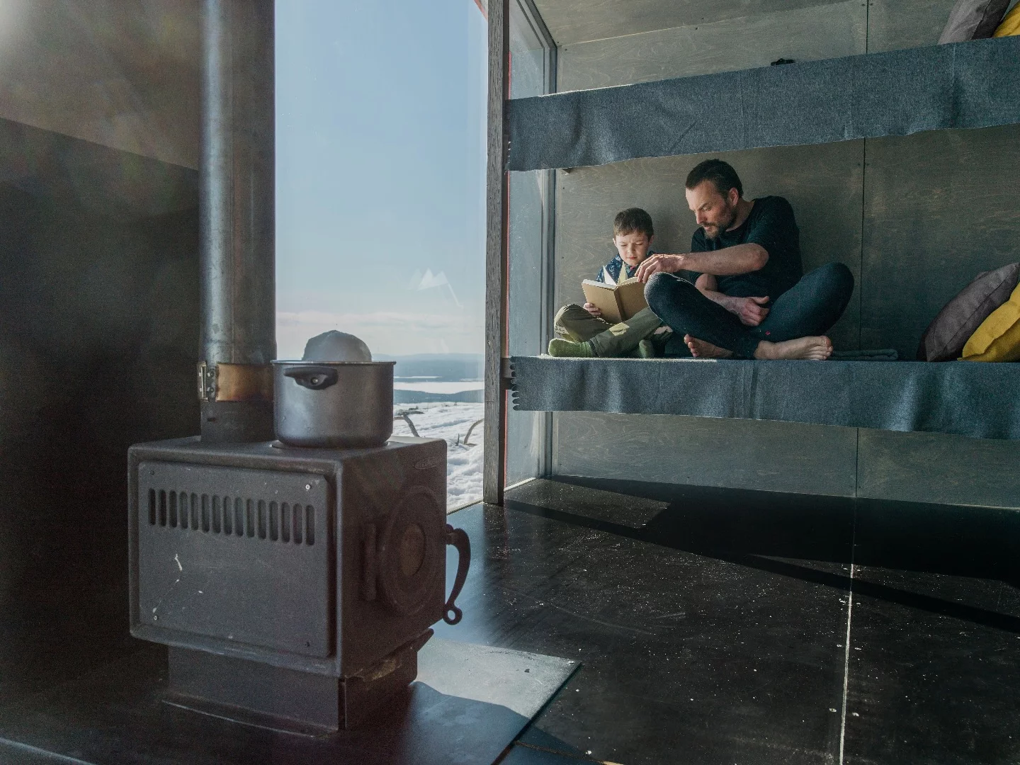 The project came about following a competition hosted by DublDom that required contestants to show photos of their area and explain why they wanted a cabin