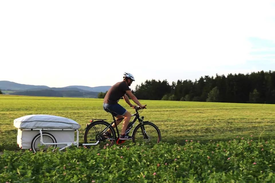 The B-Turtle uses lightweight aluminum construction for a weight around 66 lb