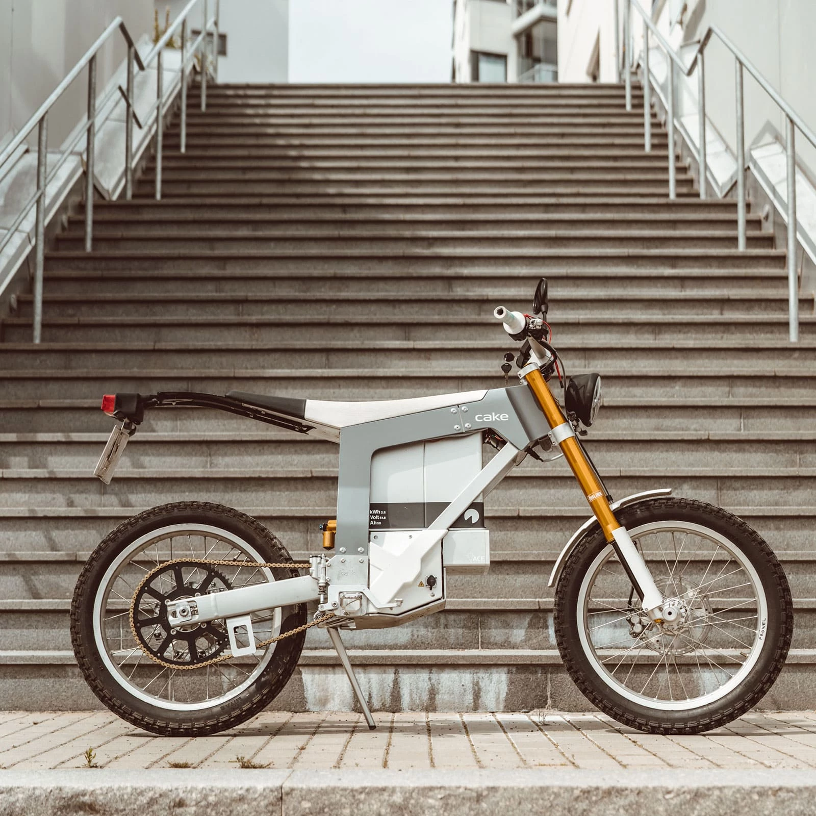 The Kalk& is an excellent looking lightweight electric commuter at an eye-bleeding price point
