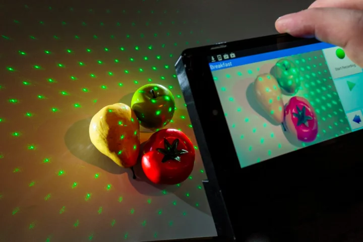 The NutriRay3D prototype in action