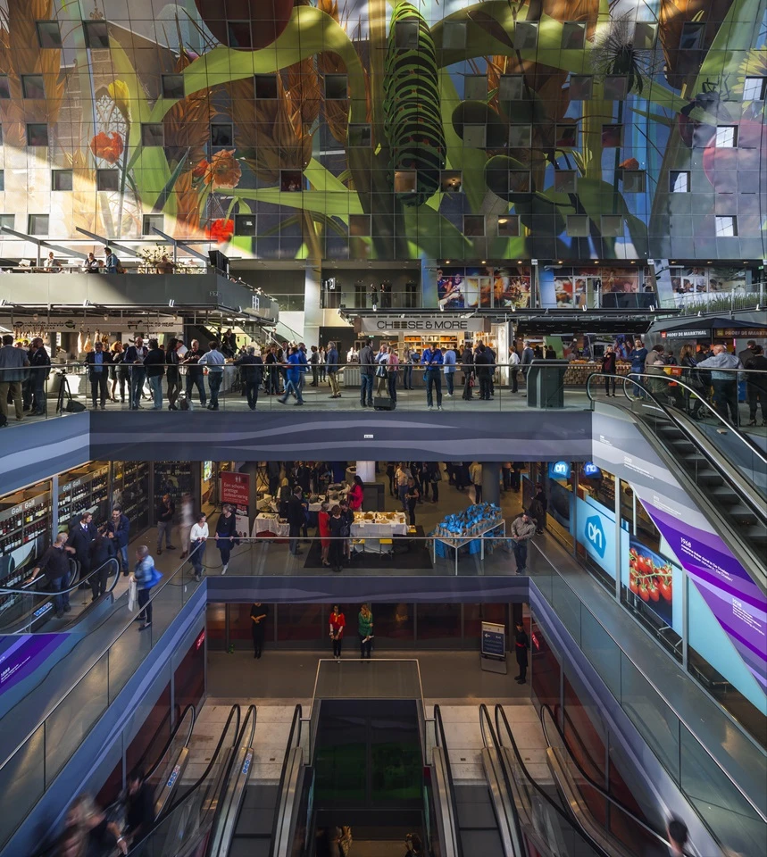 The Markthal ground and first floors accommodate retail units, restaurants and cafés