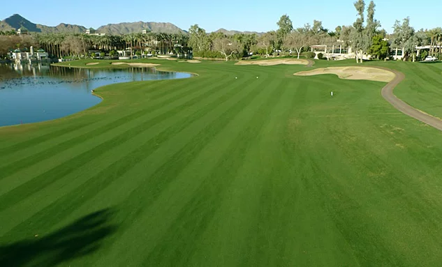 Golf course layouts are easy work for the Draganfly UAVs (Photo: Ben F.)