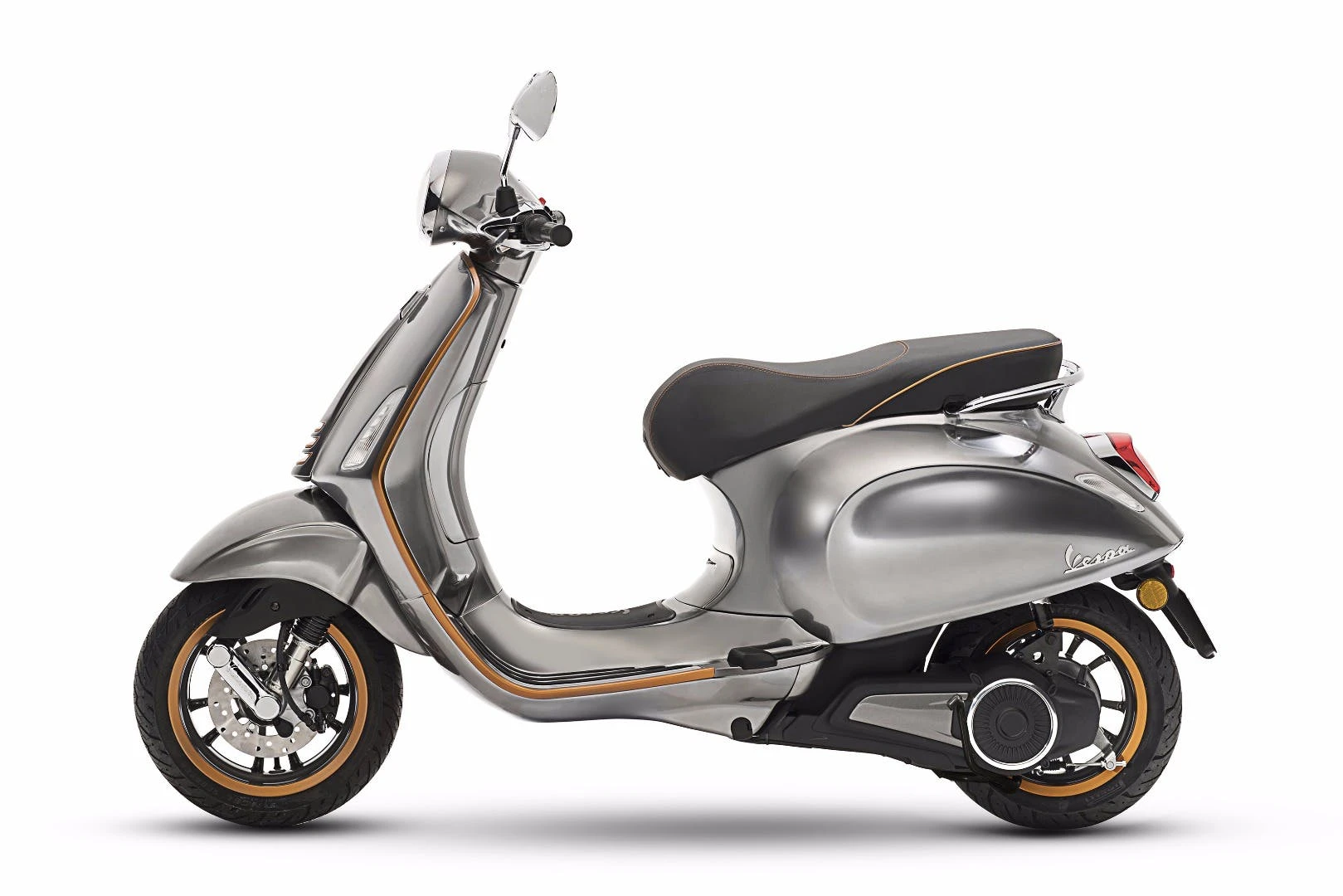 Side-on view of the Vespa Elettrica