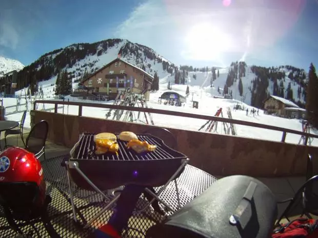 GoBQ grilling on the slopes