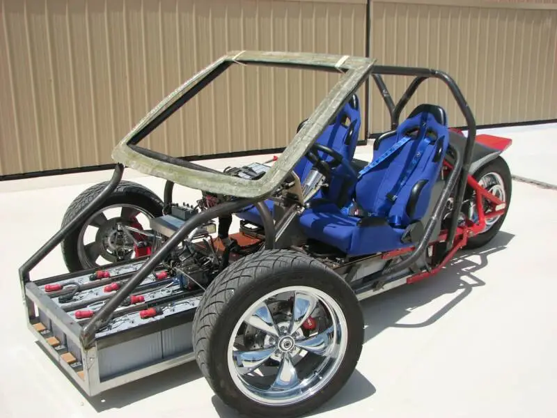 Gary Krysztopik has spent the last few years refining and tweaking the design for his "battery box on wheels" to create a vehicle that can be assembled by one person in a garage with standard tools in just one week