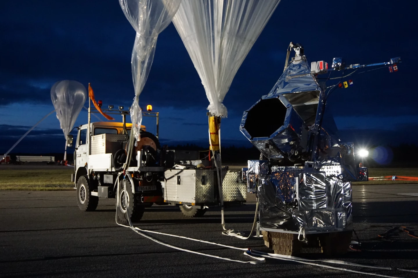 The SuperBIT balloon-borne telescope, seen here prior to lifting off on a test flight from Timmins, Ontario