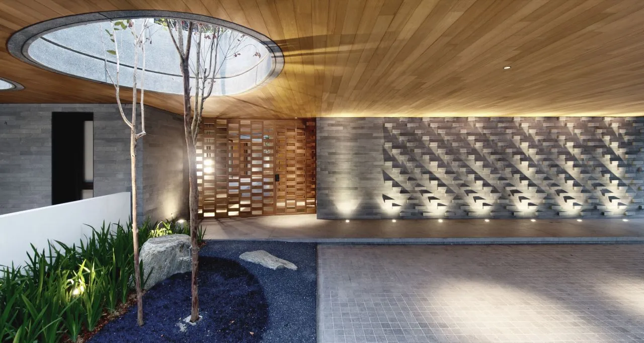 The Wall House measures a total of 1,116 sq m (12,000 sq ft) (Photo: Bryan van der Beek and Edward Hendricks)