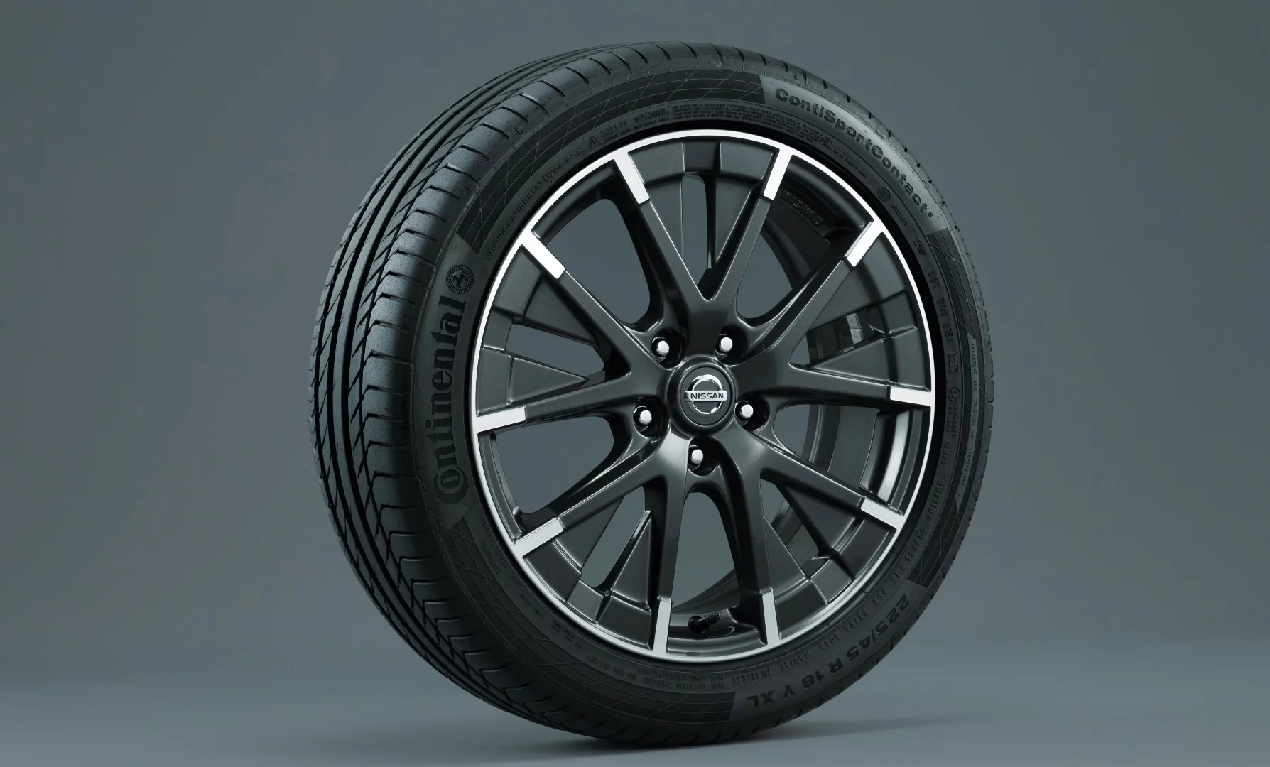 The NIssan Leaf Nismo sports custom 18-inch rims