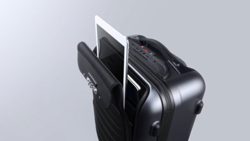 One of the features of the Bluesmart is an easy to access compartment for mobile devices should they need to be shown to security (Photo: Bluesmart)