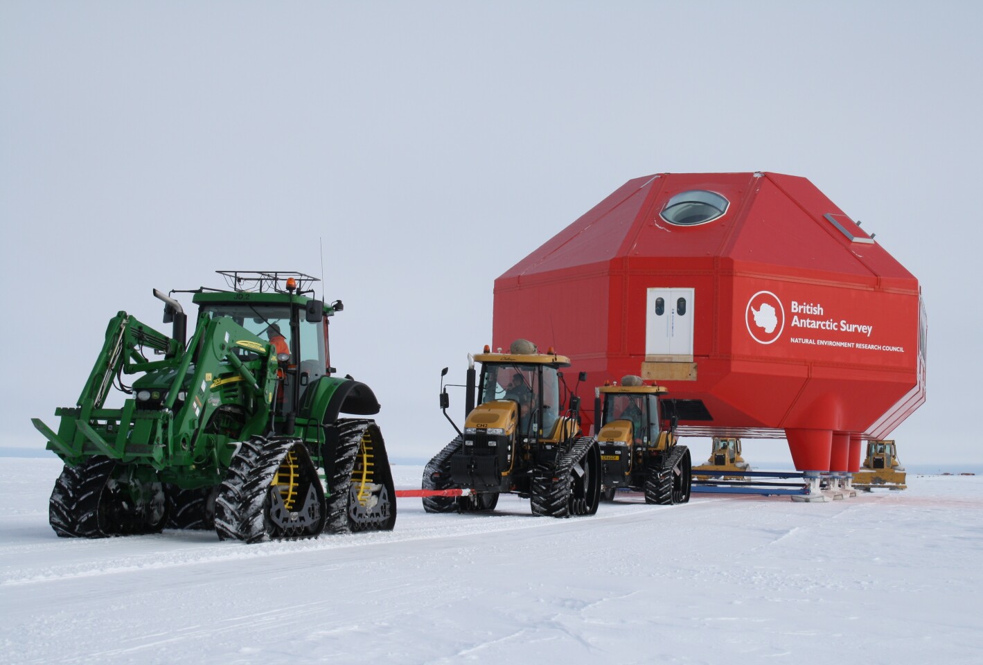 Halley VI was constructed over four Antarctic summers