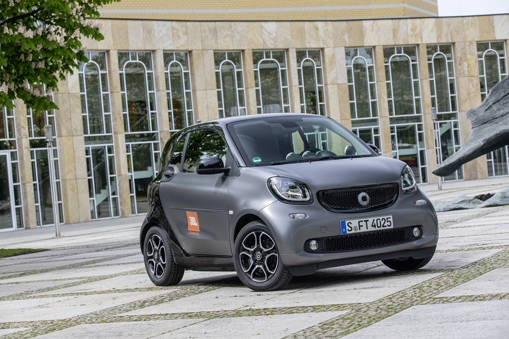 Smart worked with audio firm JBL to create the Forgigs concept