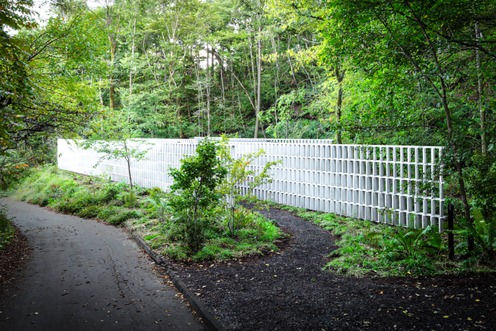 The Block-Wall House is located in Karuizawa, in Japan's Nagano Prefecture