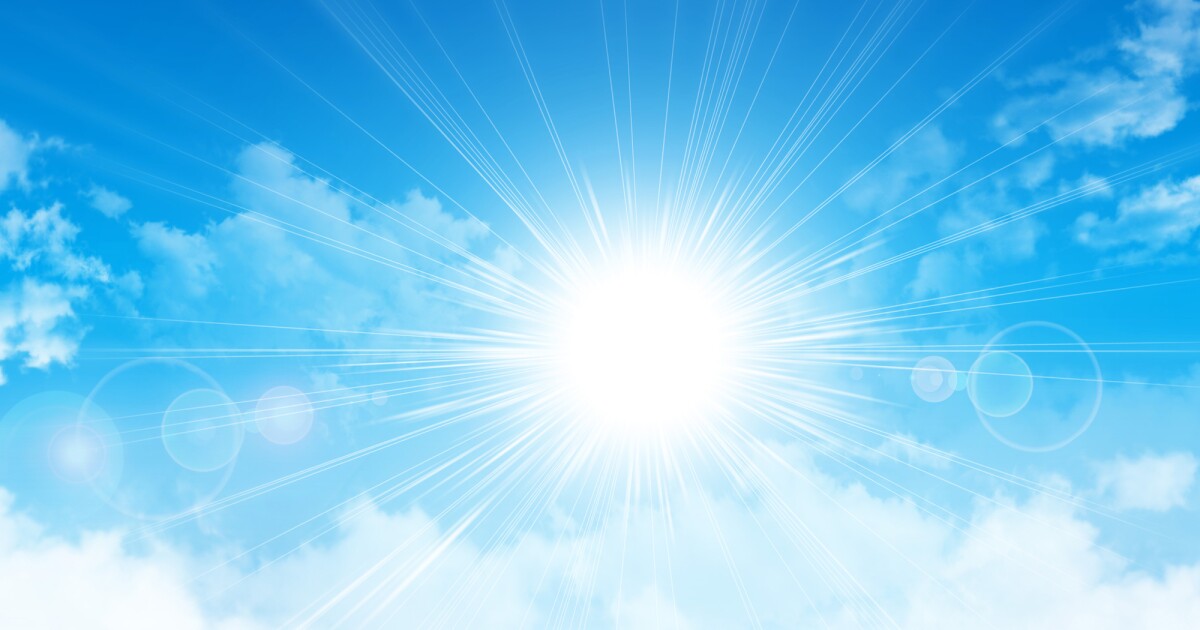 Pyramid lenses catch light from any angle to boost solar cell efficiency