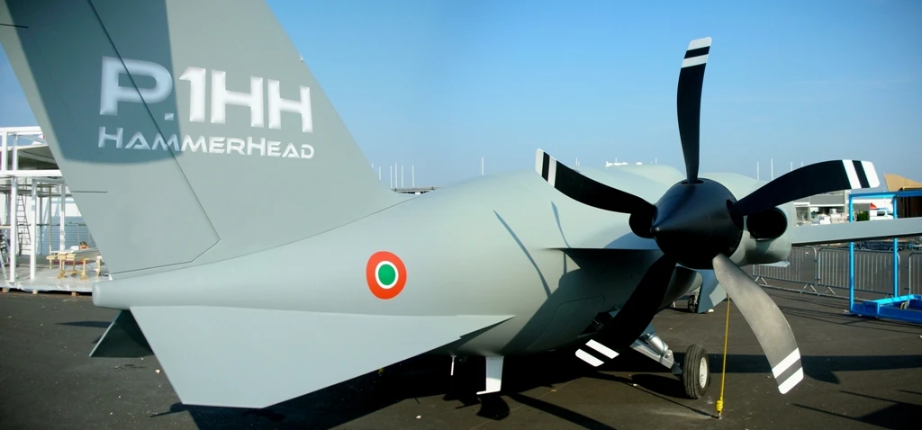 A HammerHead mockup on display, note the advanced scimitar shaped pusher props