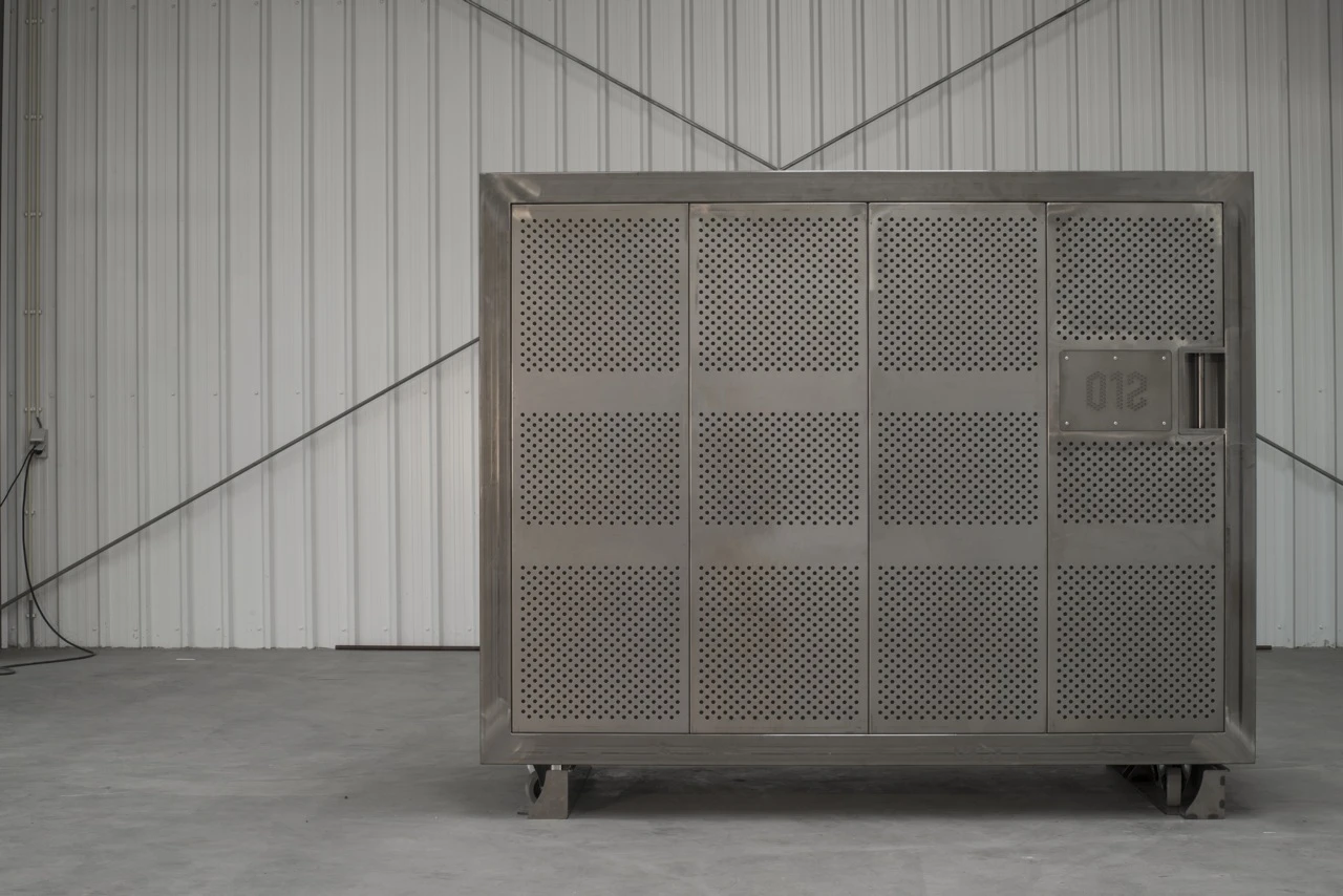 Beehive describes the BEEBOX as a "complete workspace," that has no prerequisites for installation and use beyond the electric socket you plug it into