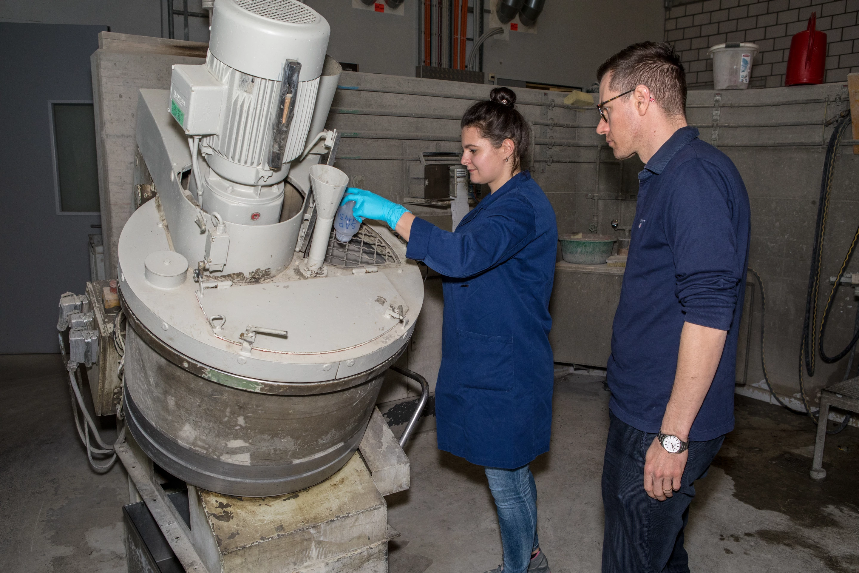 The EMPA team have developed a special formula for CFRP-reinforced concrete that causes it to expand as it hardens