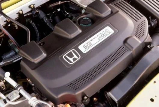 It’s a standard-setting sixth win in this category for the Honda 1-litre IMA found in the Insight. Indeed this – the smallest member of Honda’s hybrid engine family, which was recently expanded with the addition of a 3-litre V6 version in the US-market Ac