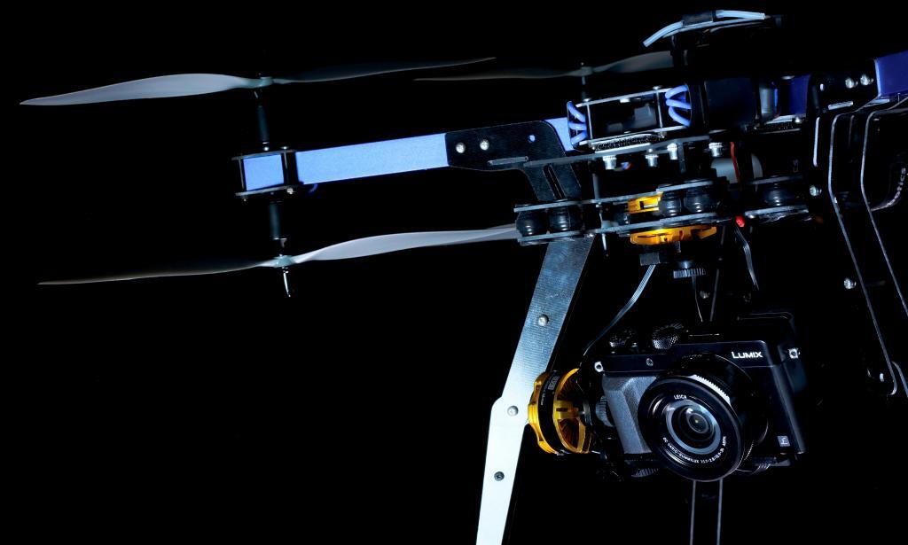 With its ability to lift payloads weighing up to 800 grams (1.8 lb), the X8+ is designed to carry third-party cameras and other tools