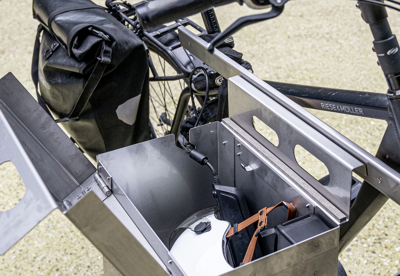 Each HAVN can store up to 55 liters (14.5 gal) of gear