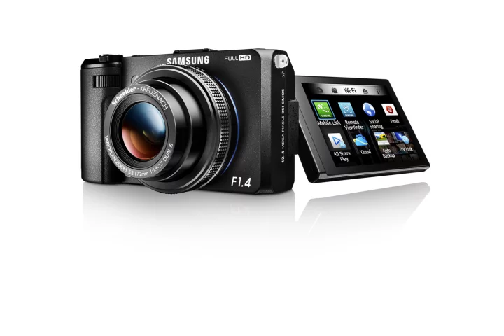 Samsung is retiring its EX1/TL500 compact camera and replacing it with the EX2F, which has built-in Wi-Fi, improved sensor and a fast F1.4 wide-angle lens