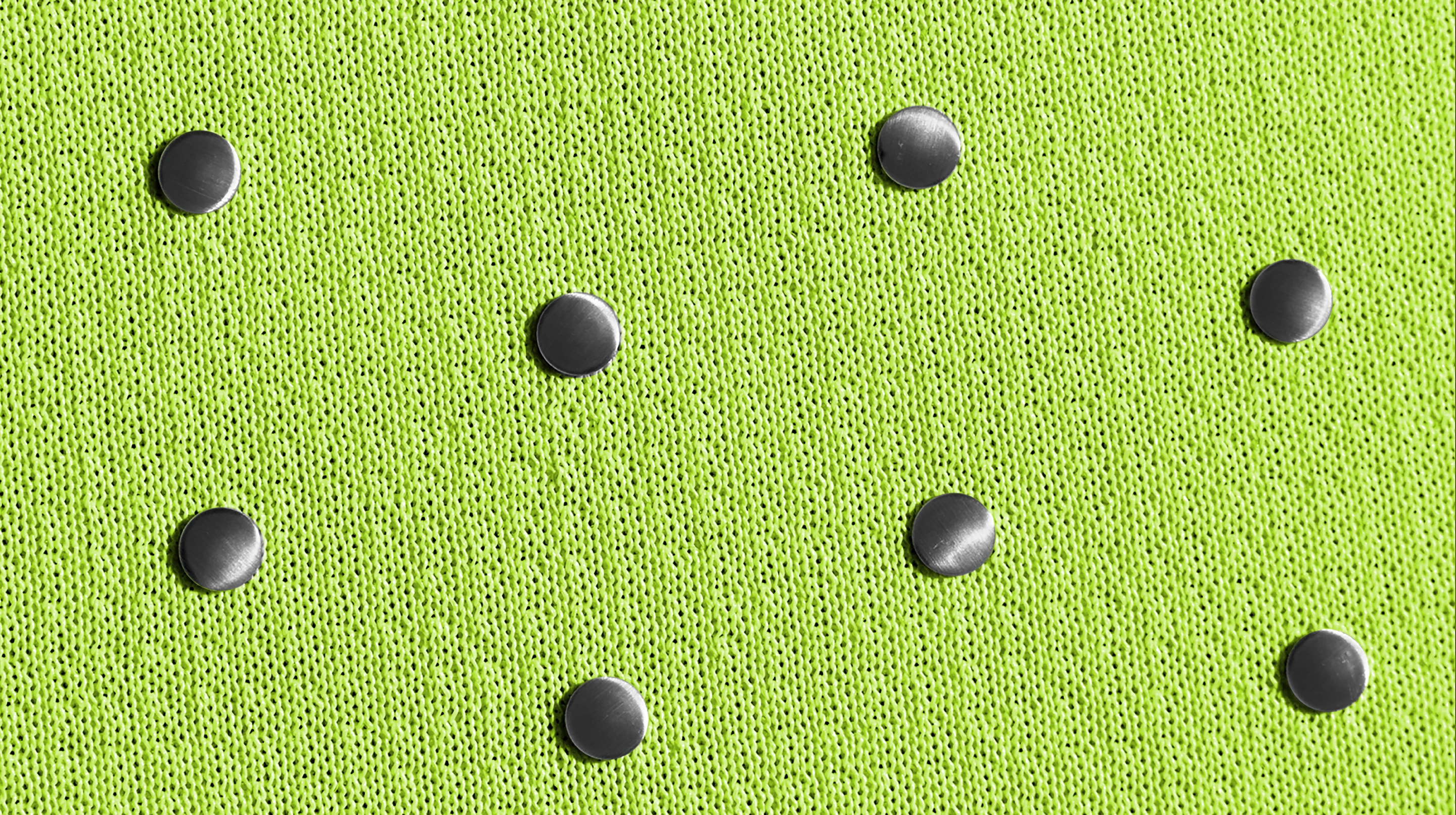The aluminum cooling spheres, which provide the cooling effect