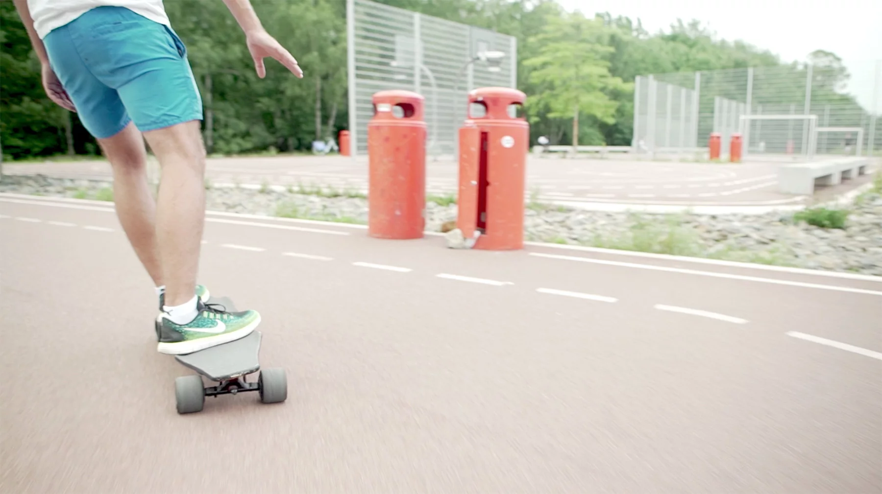 The StarkBoard has a top speed of 20 mph and a 12 mile range