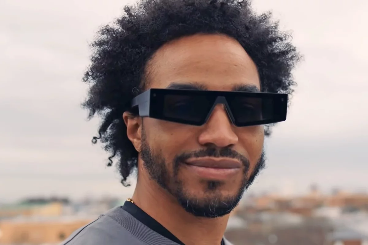 Snapchat Spectacles are designed to let users see the world in AR