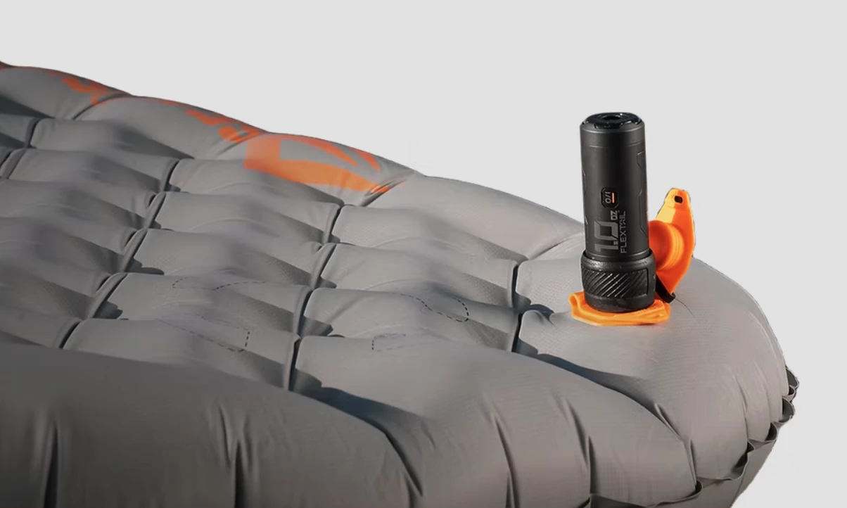 Set it and forget it: The new Flextail Zero 2.0 pump is designed for hands-free fill-ups