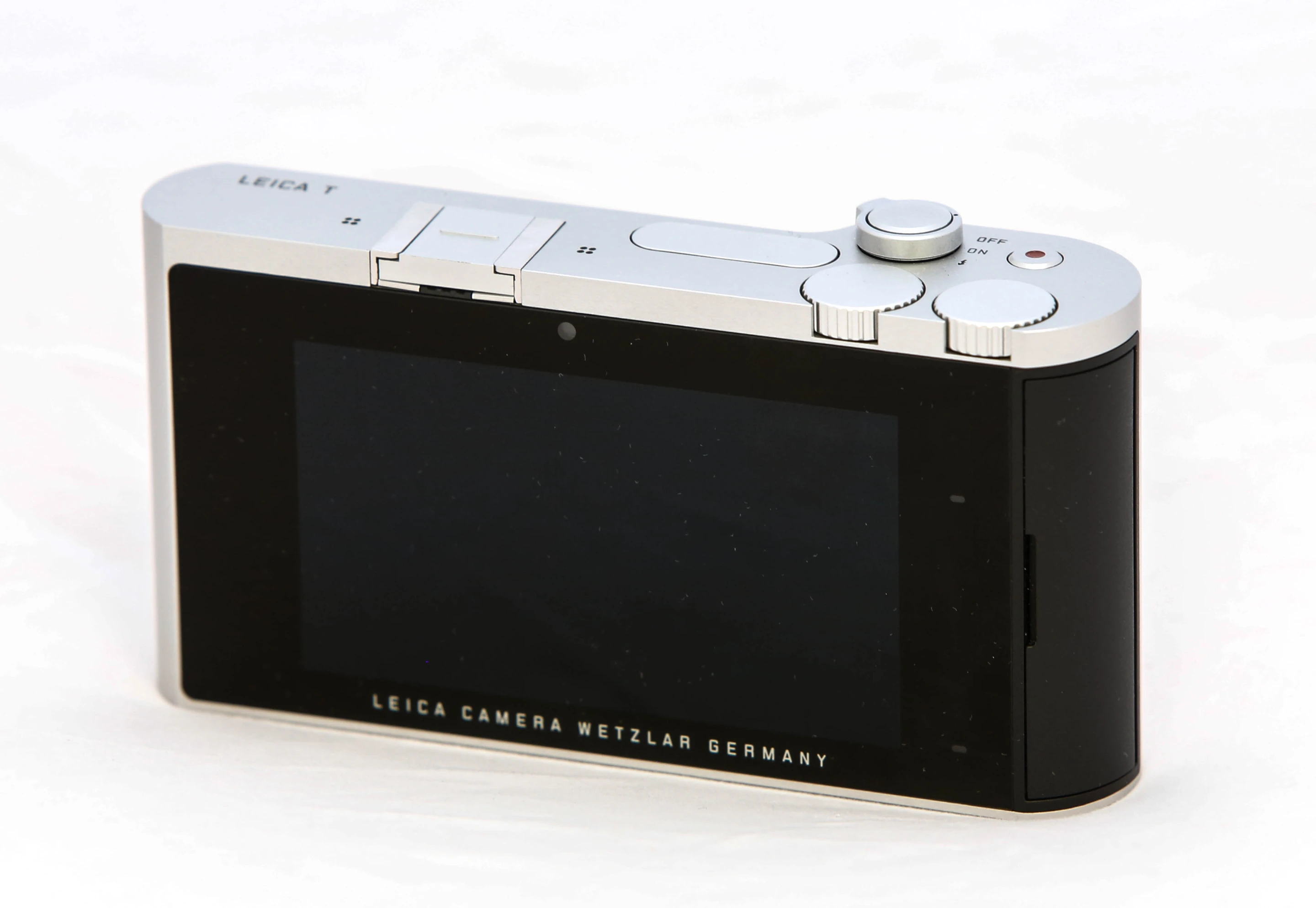 Leica T - minimalist external controls (Photo: Loz Blain/Gizmag)